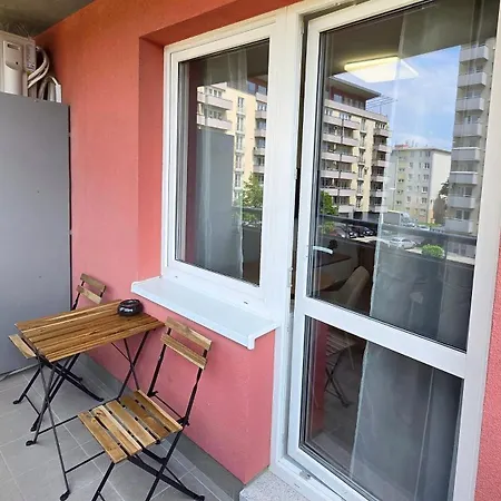 Modern Zen Apartamento Bratislava